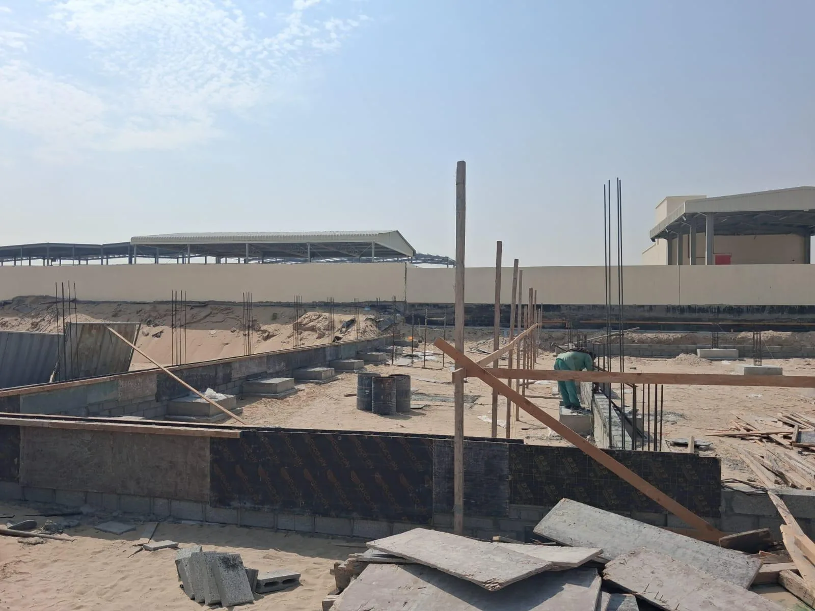 Al Layyan Gas Trading Warehouse Perimeter Wall — Abu Ali Group